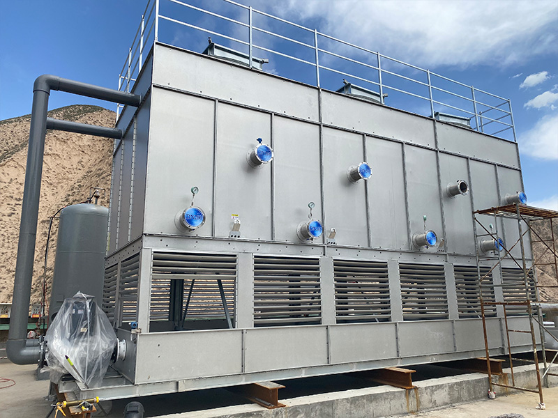 闭式逆流冷却塔